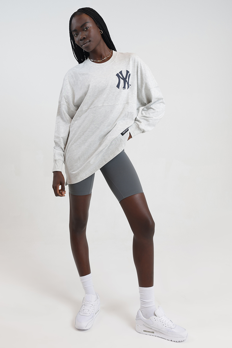 Majestic Womens New York Yankees Hiri Long Sleeve Tee