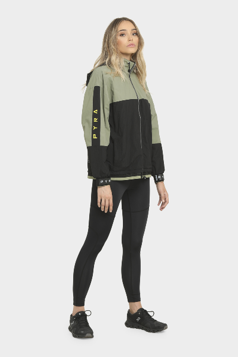 Peak Training Jacket