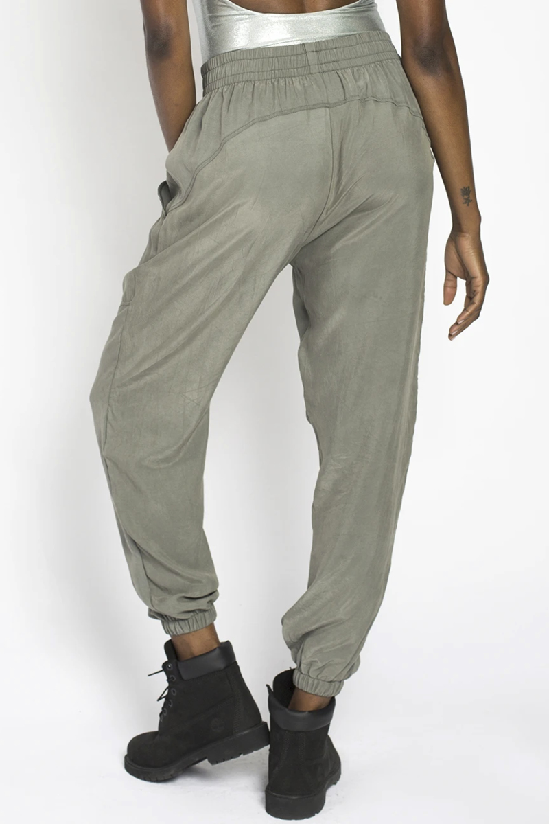 Heroine Sport Cupro Joggers Army Grey | Stylerunner