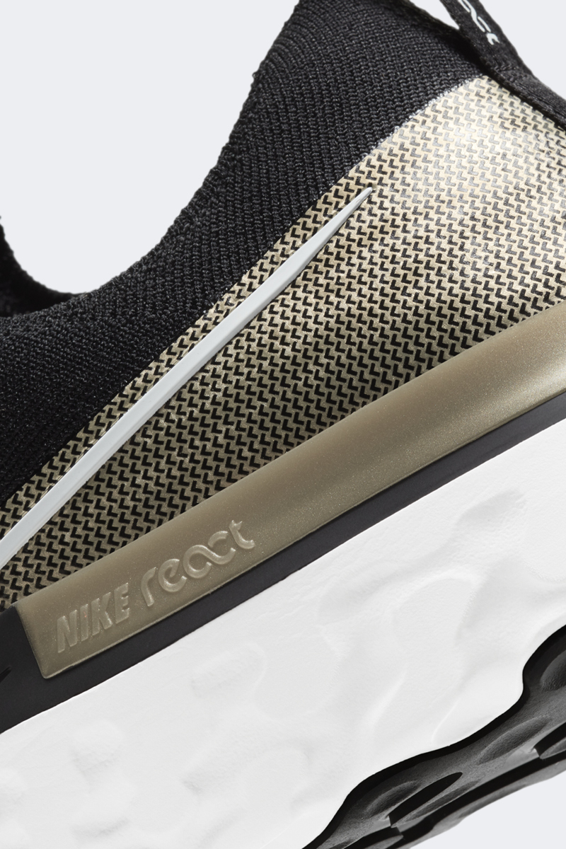React Infinity Run Flyknit Premium