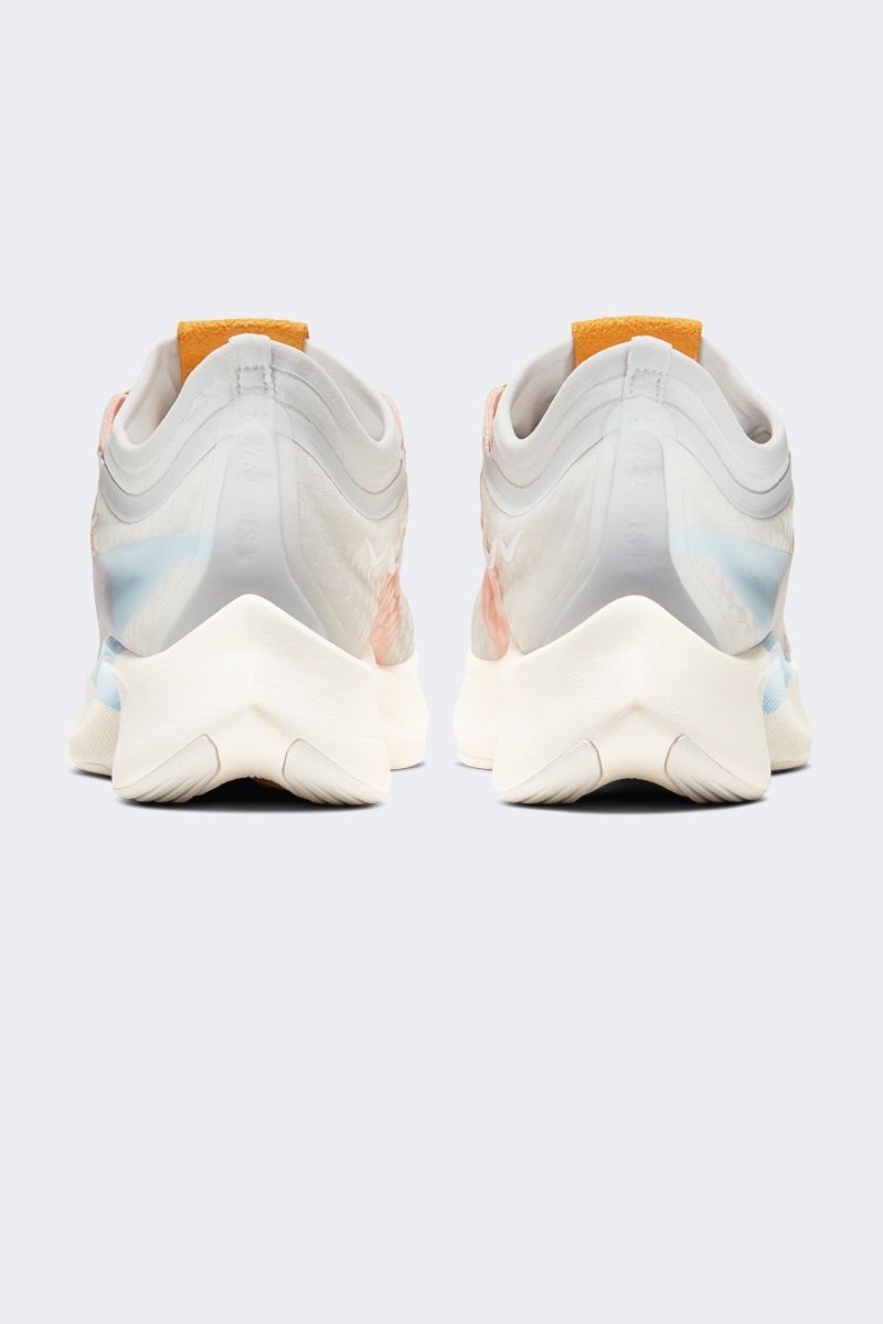 nike zoom fly 3 photon dust