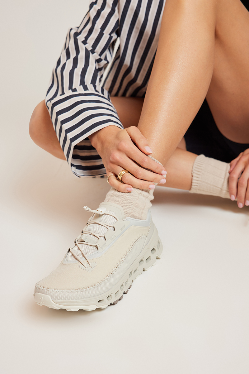 ON Cloudaway Sand Ice Stylerunner