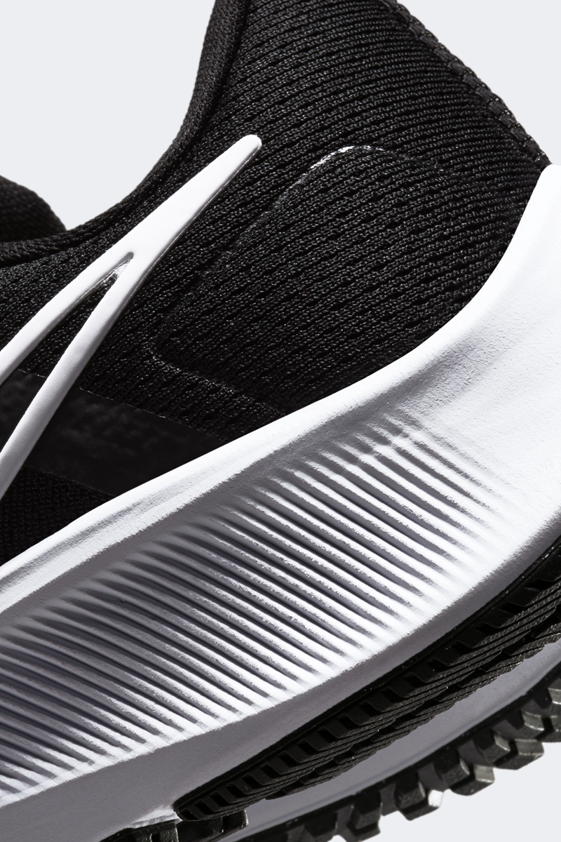 Nike Air Zoom Pegasus 38 - Black | Stylerunner