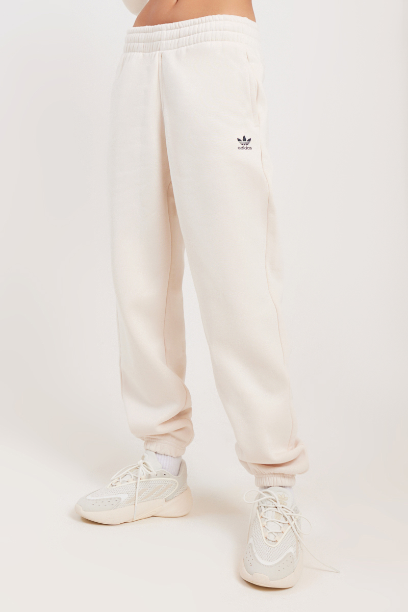 adidas Originals Essentials Fleece Joggers Wonder White | Stylerunner