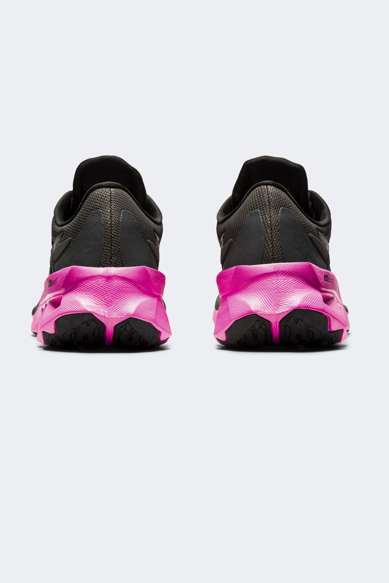 Novablast Running Shoe
