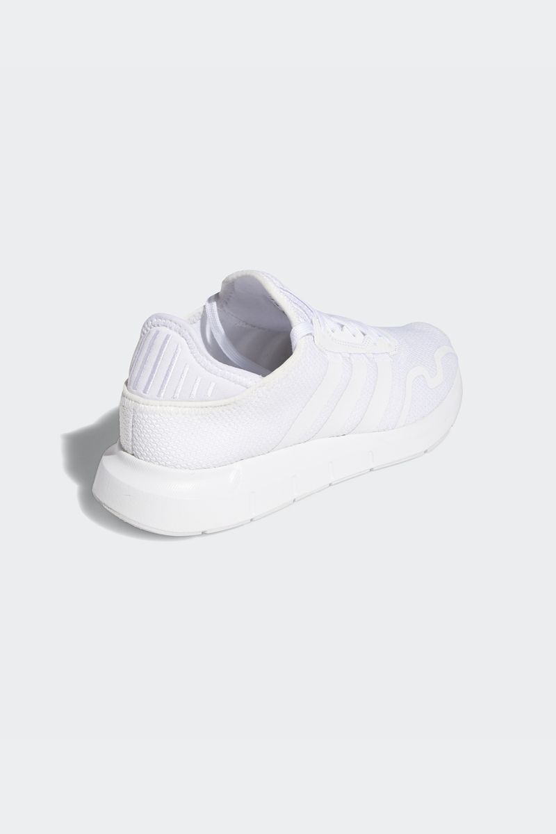 Adidas originals swift run hotsell all white