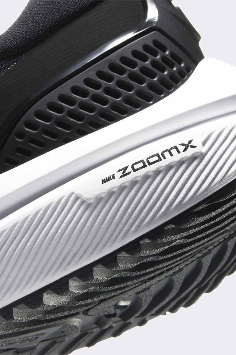 Air Zoom Vomero 15