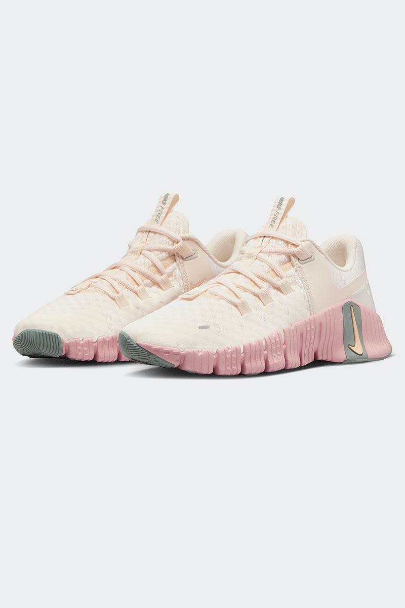 Nike metcon 5 pink hotsell