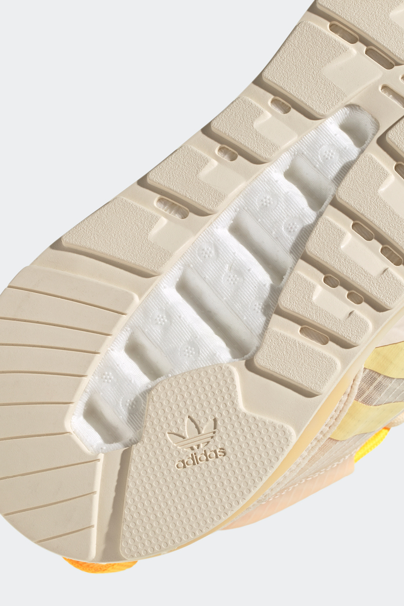 AU  Amazon.com | adidas Originals Women's ZX 22 Boost Sneaker