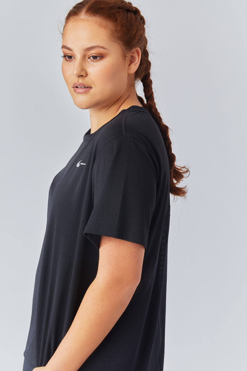 Miler Short-Sleeve Plus Size Running Top