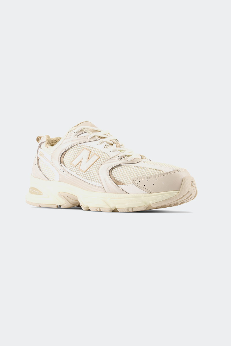 nb【現在出品中の物7/24まで】ページ✨️BEIGE/M ニューバランス New Balance NB U327 （EE（BEIGE）） -waja