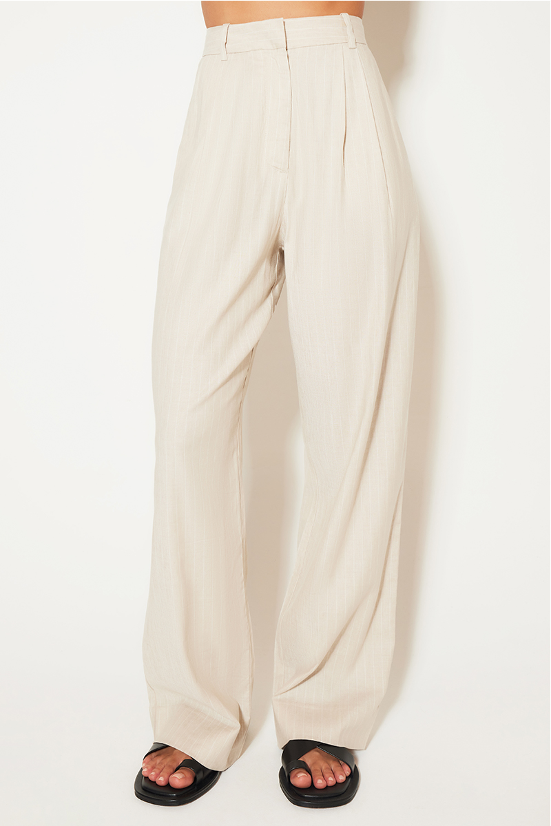 Z46-Linen trousers and shirt in an adlib style - Ordenar por