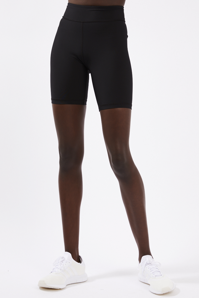 Matte Spin Short