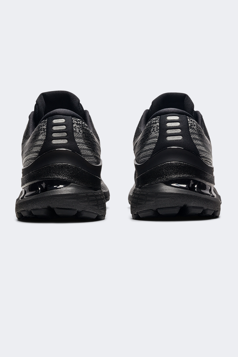 kayano all black