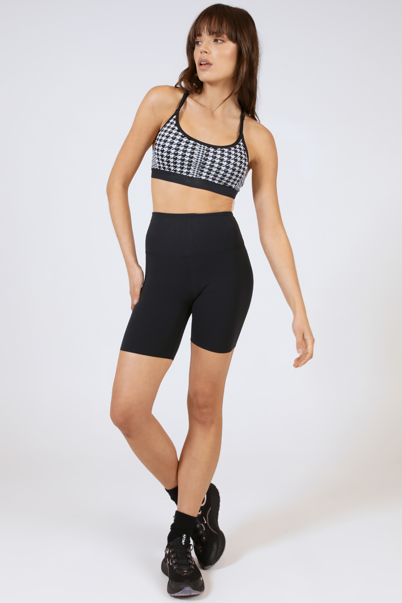 Nike Yoga Luxe Shorts Black/(Dk Smoke Grey)