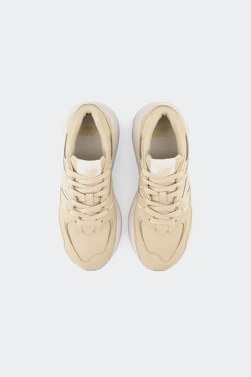 staud new balance 5740