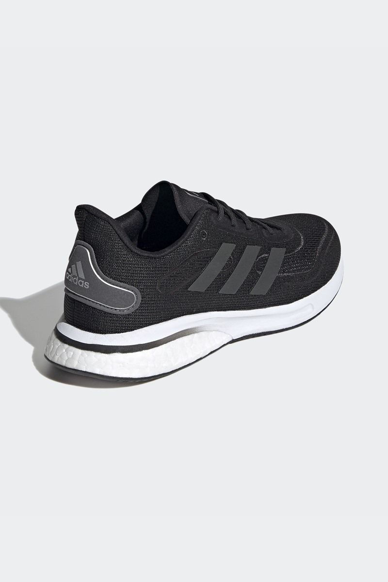 Supernova Women's Sneaker