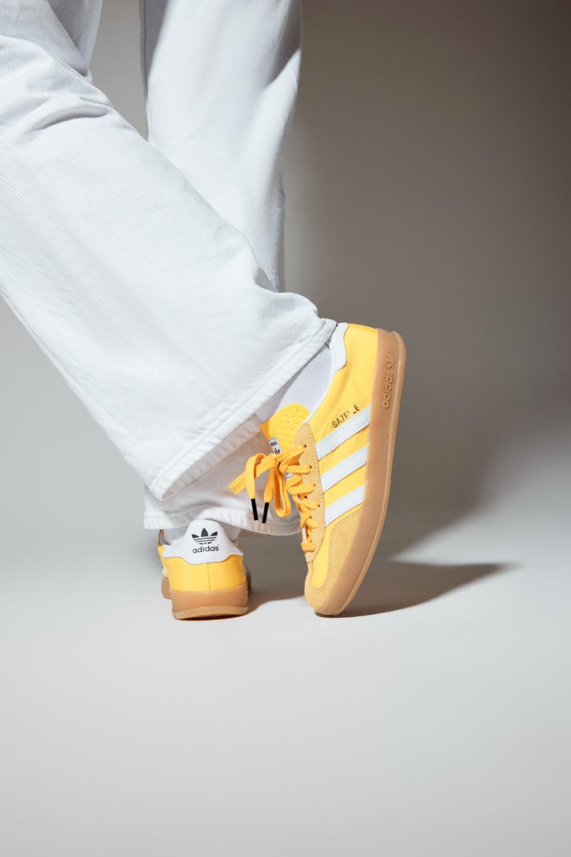 Adidas gazelle yellow white best sale