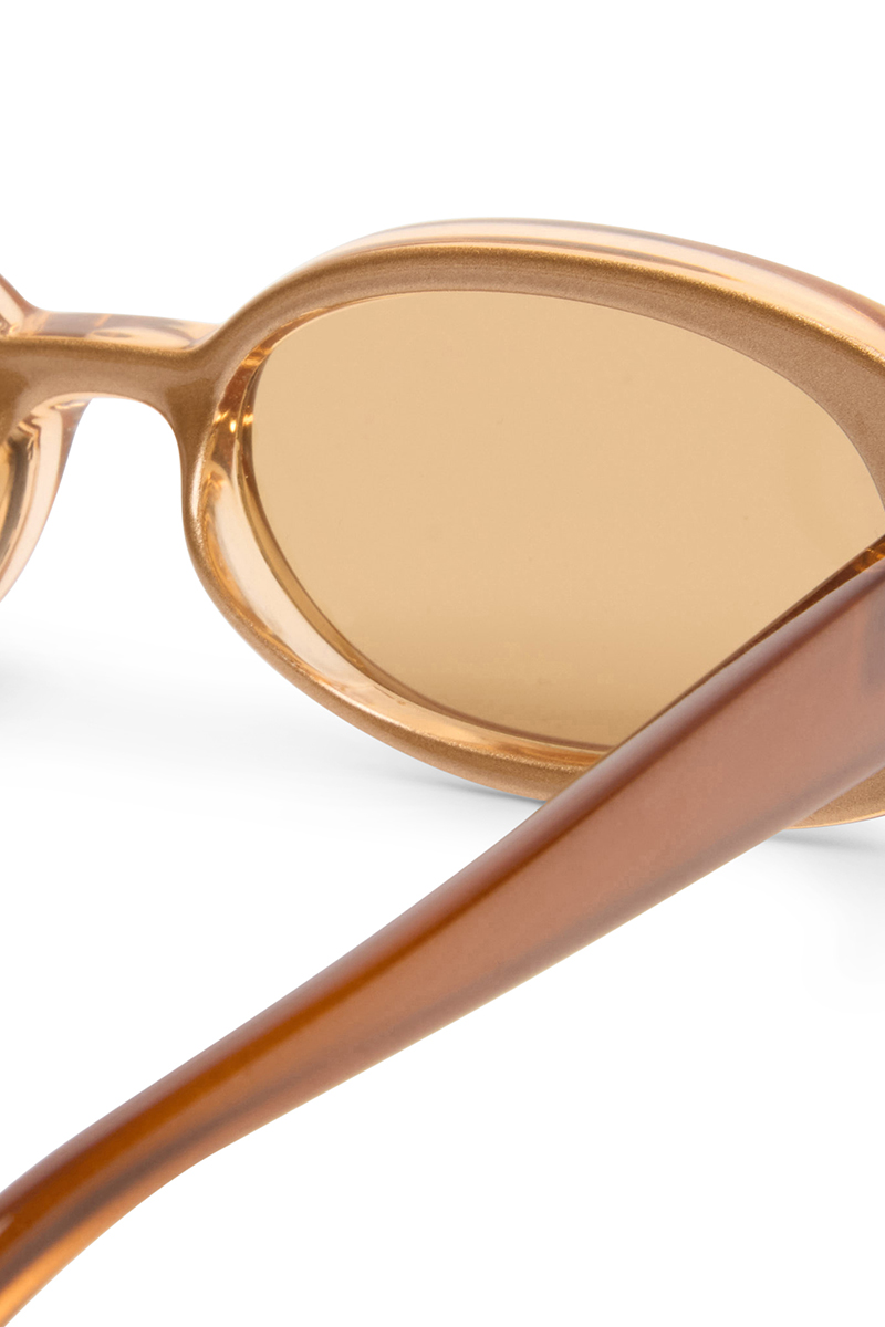 【新品未使用】Le Specs サングラス Outta love caramel Outta Love Caramel Female Oval Sunglasses | Le Specs