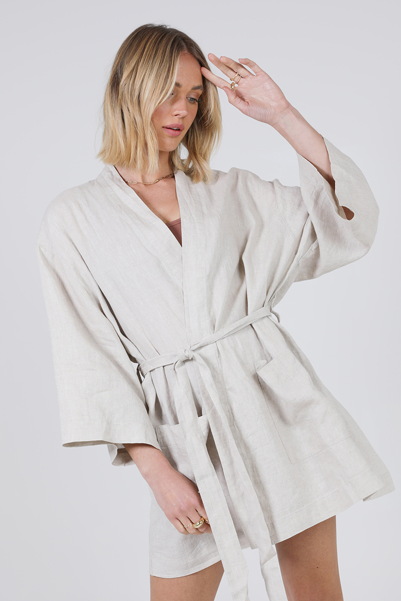 Nude Lucy Nude Linen Lounge Short Robe Natural | Stylerunner