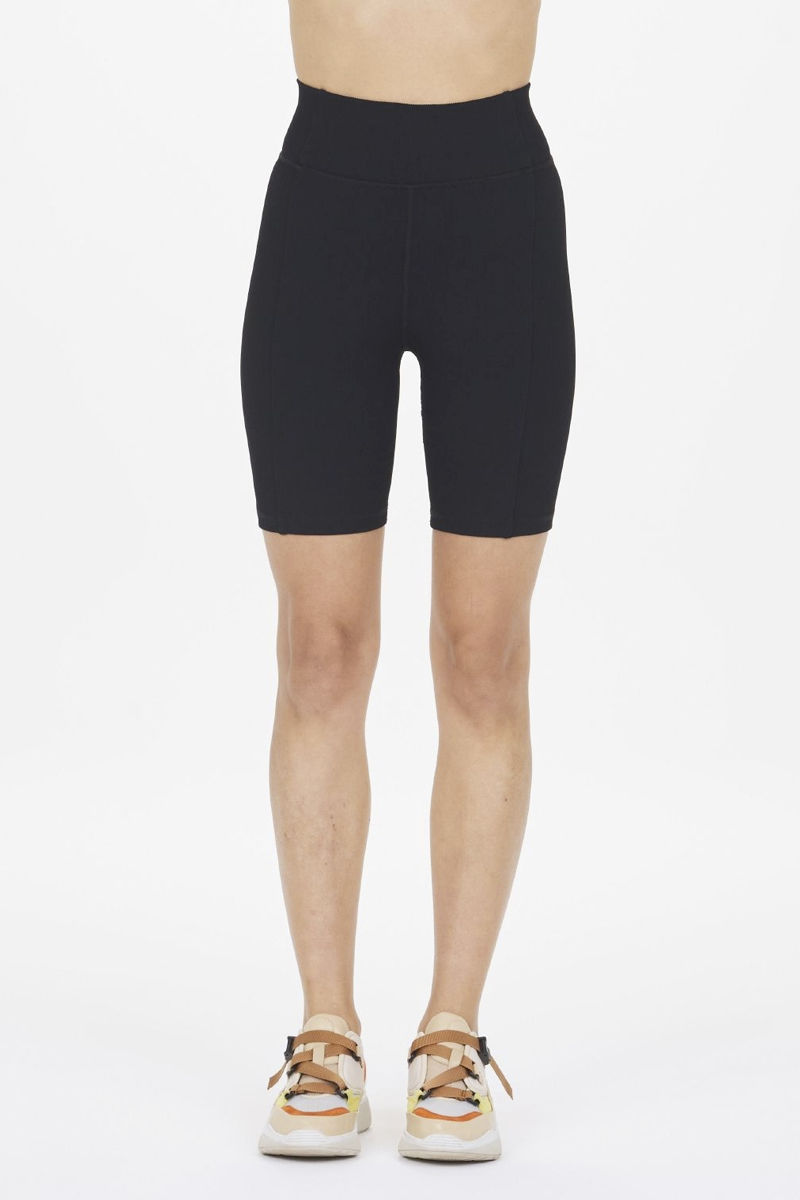 Eka Spin Short
