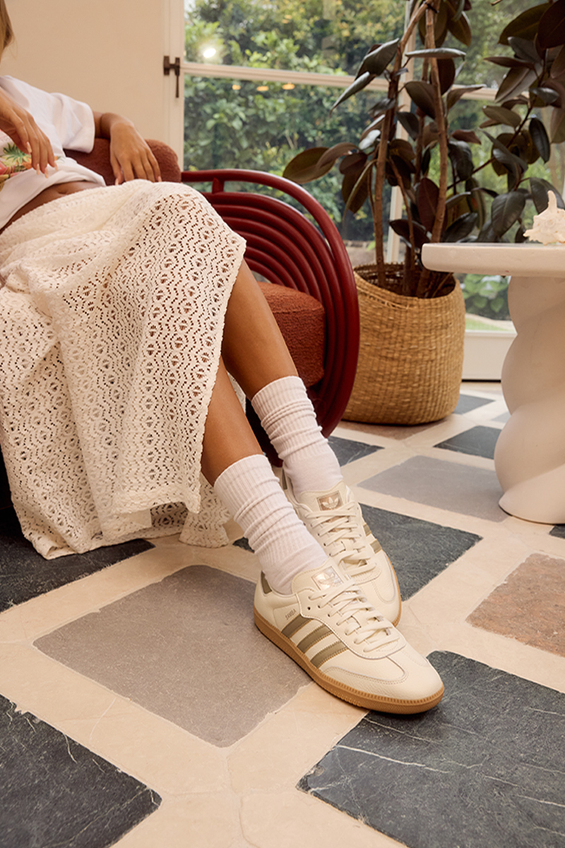 adidas Originals Samba OG Off White/Cyber Met./Wonder Gold Met. |  Stylerunner