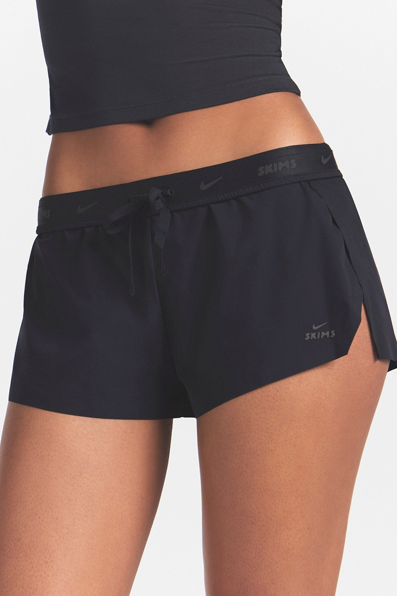 NikeSKIMS Stretch Nylon Runner Short Obsidian | Stylerunner