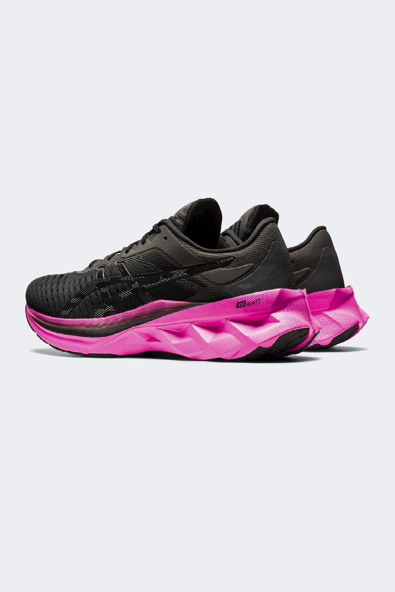Novablast Running Shoe