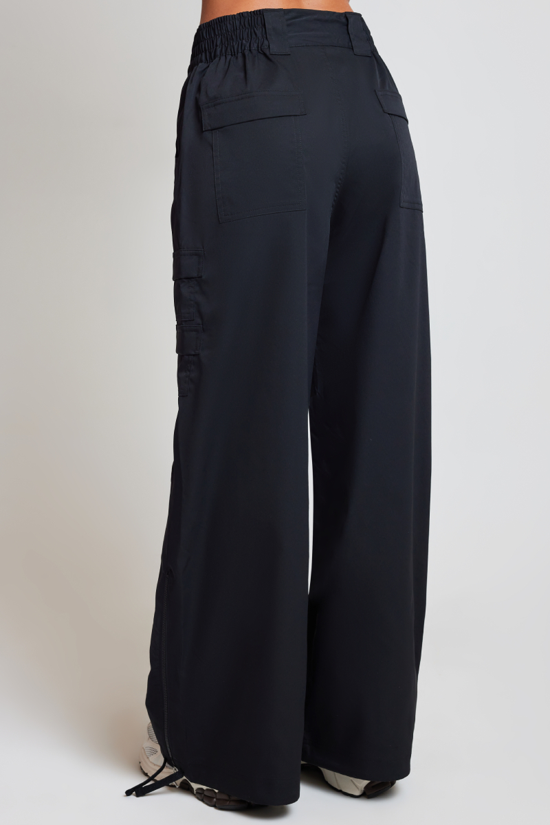 ★Nike★ Jordan Chicago Pants 24 W Black FV7099010 FV7099-01 Jordan Chicago Women's Trousers. Nike IN