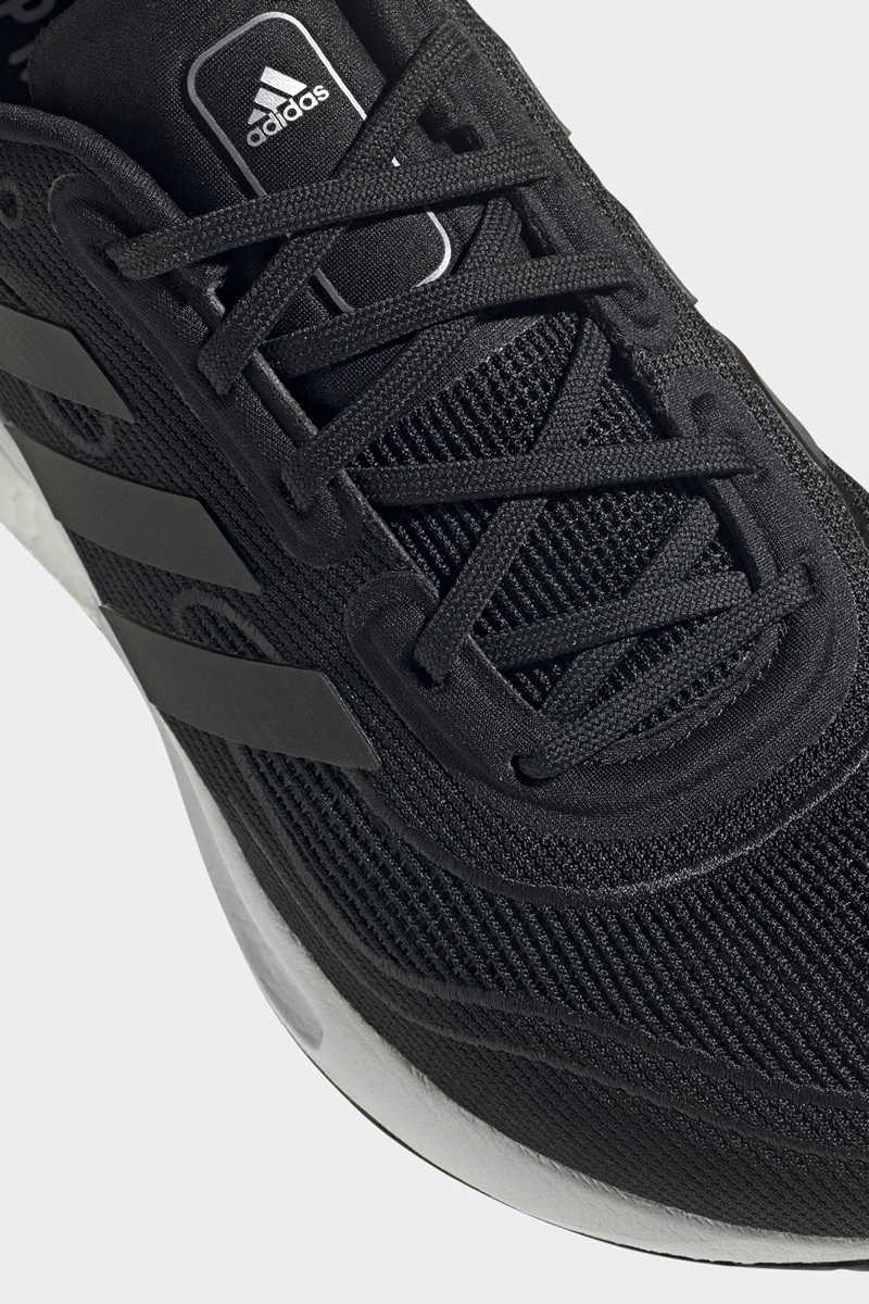 Supernova Women's Sneaker