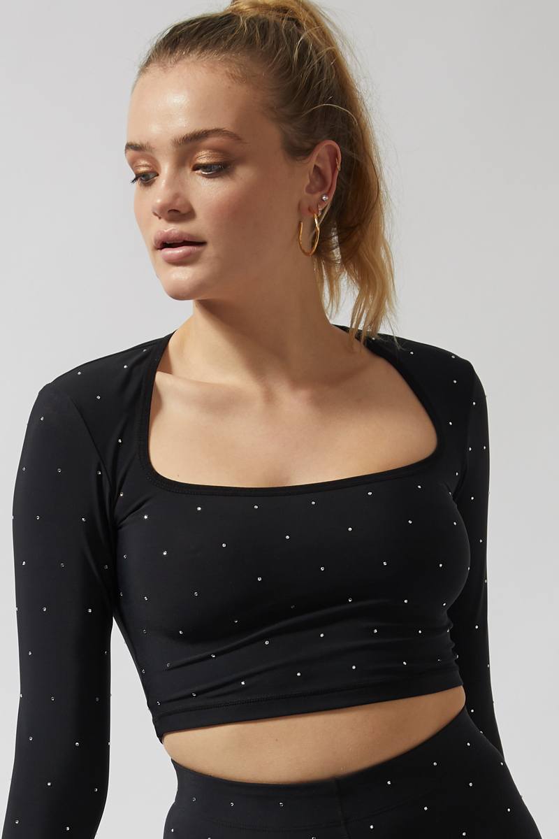 SQUARE NECK CROP TOP