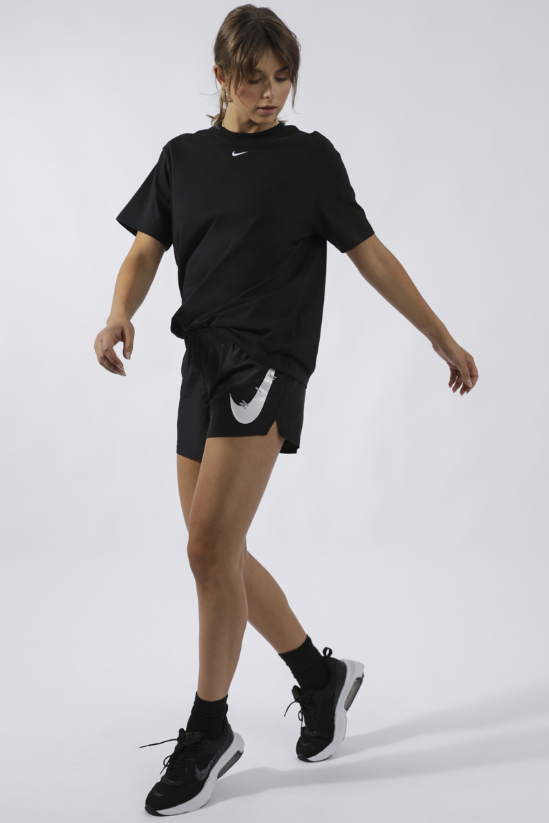 Nike Swoosh Run Shorts Black/(White) | Stylerunner