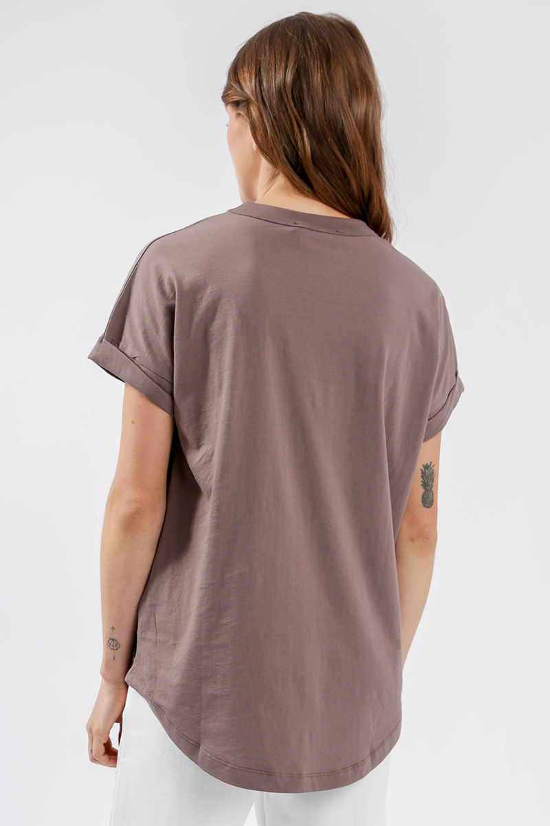 c&m huntington tee grey