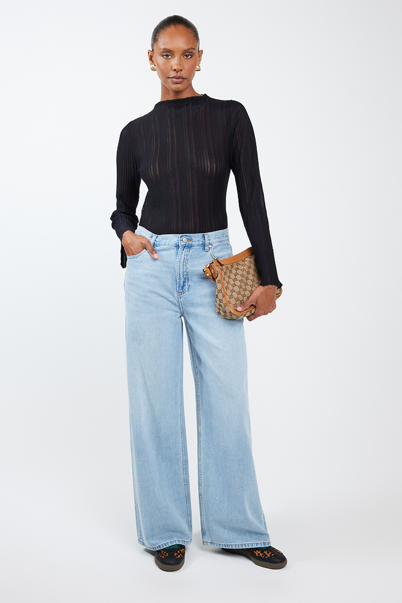 【SCENERITY】Dying Washing Wide Jeans Bershka super washed wide leg baggy jeans in dirty wash | ASOS