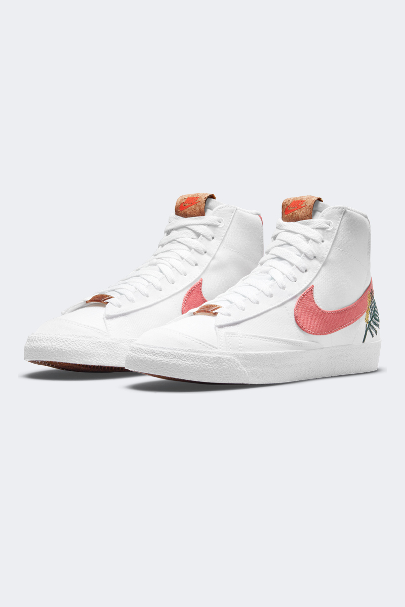 Nike Blazer Mid '77 SE White/Light Sienna-White | Stylerunner