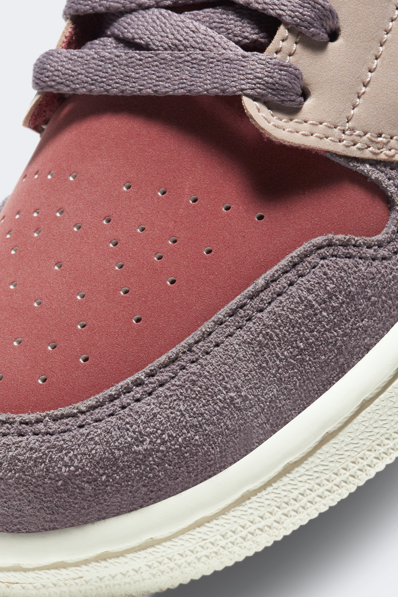 Air Jordan 1 Low RE