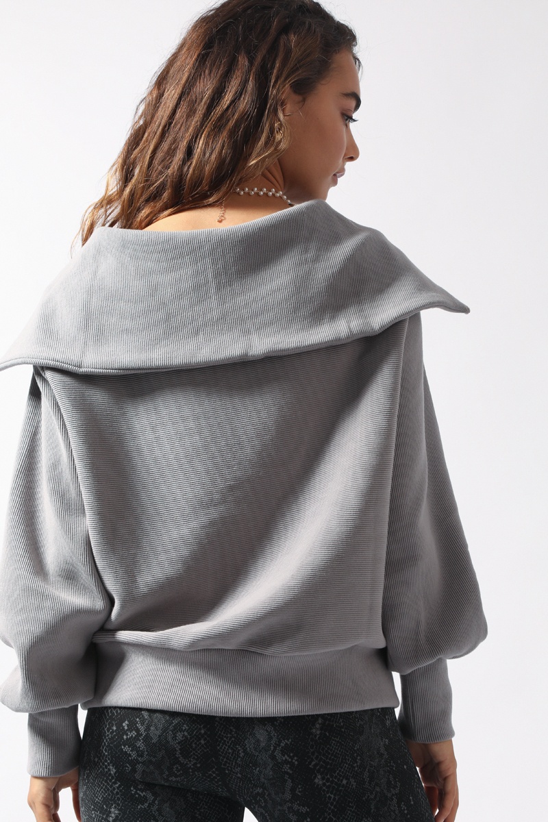 Vine Pullover